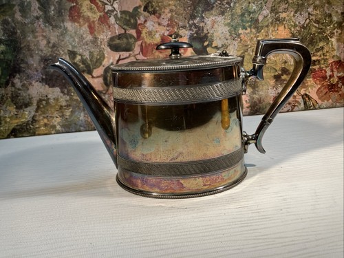 William hall teapot - william,