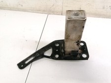 4F0807134  Front Bumper mounts