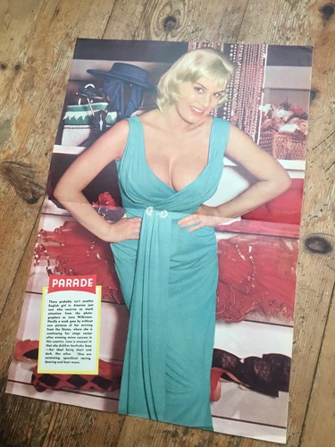 Parade glamour magazine - parade, colour