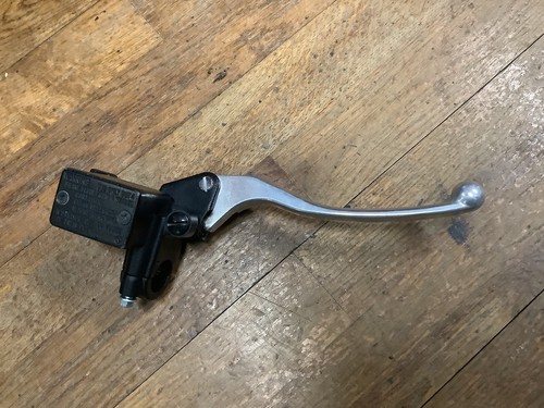 Front brake master cylinder - master, +