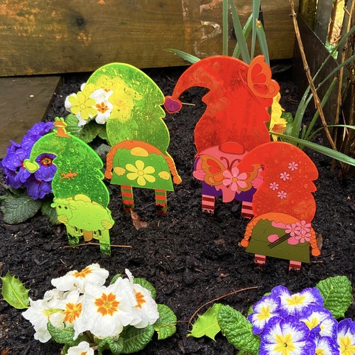 Gonk garden gnom - gonk, of