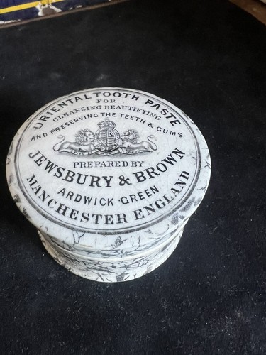 Pot lid base jewsbury - &,