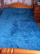 medium soft snuggly velour throw
