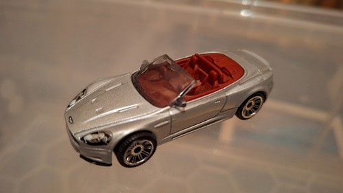 Matchbox aston martin dbs - matchbox,