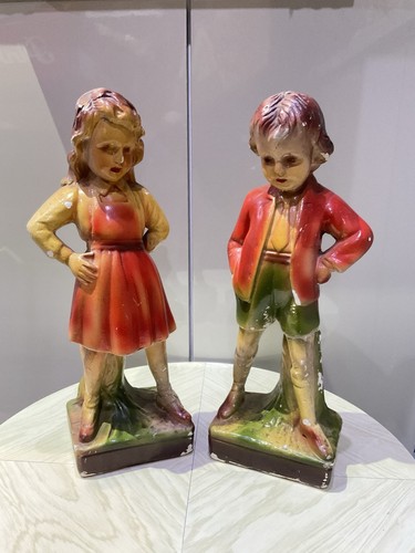 Figurines boy and girl - girl, glazed