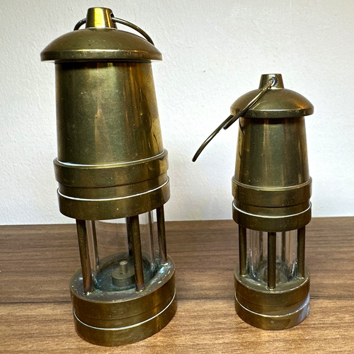 Vintage miniature heavy solid - miniature,