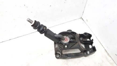Toyota avensis estate - toyota, gear