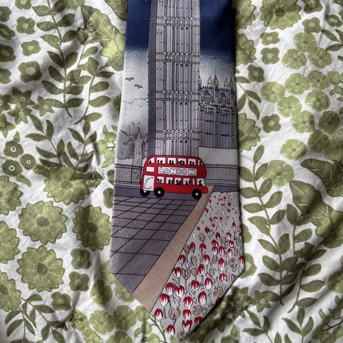 Vintage novelty 100 - 100%, tie