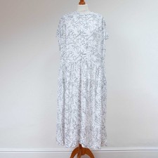 Kin John Lewis Size Small