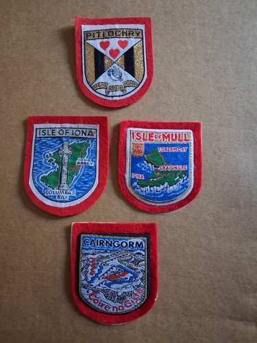 Bundle woven cloth patches - of,