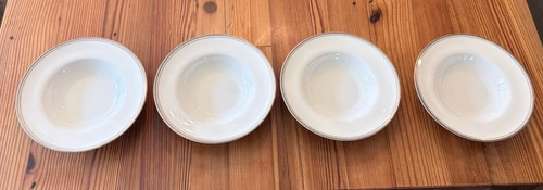 Set royal doulton - of,