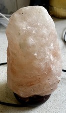 Himalayan Crystal Rock Salt Lamp - Handcrafted Design Great  condition 
