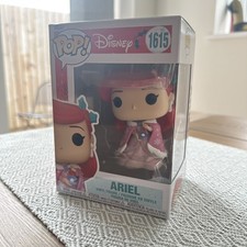 Funko Pop! Disney Holiday
