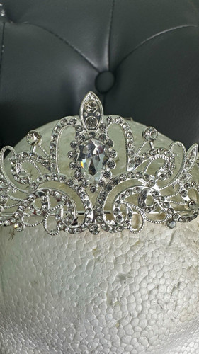 Silver tone rhinestone - tone, crystal