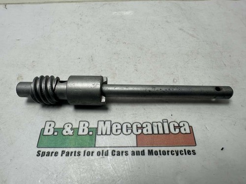 Pivot shaft drive - shaft, tachometer