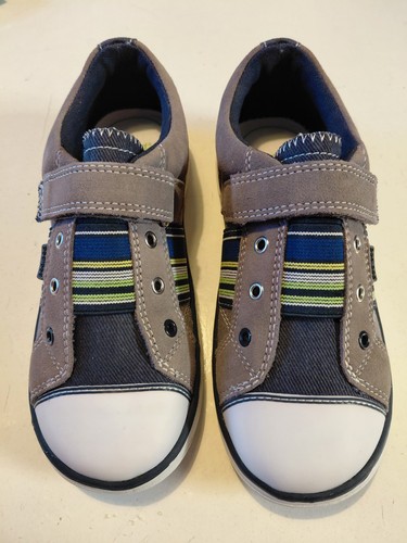 Boys trainers size 5 - size, 12-12.5