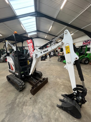 Preowned bobcat e19 canopy - bobcat,