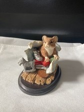 Country Artists Mouse With