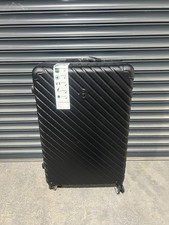 Aires Suitcase | Black| Hard