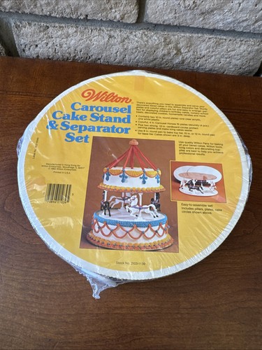Wilton carousel cake stand - wilton,