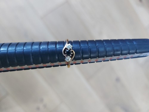 9ct gpld sapphire - 9ct,