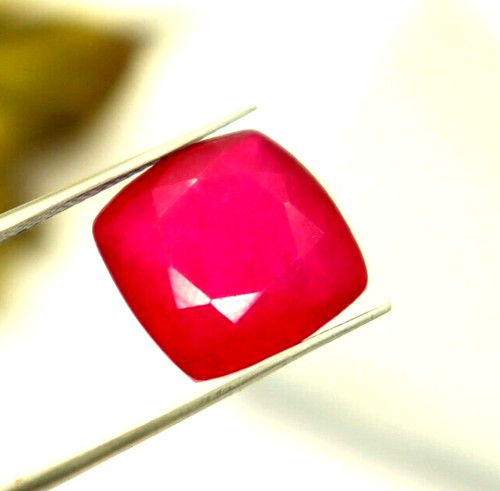 Aaa cushion cut red - ct,