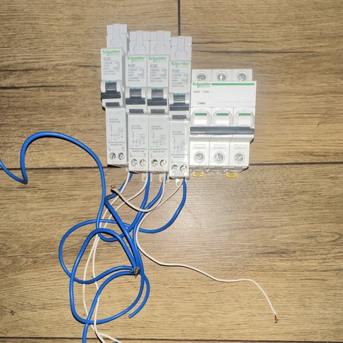 Schneider electric kqe - schneider,