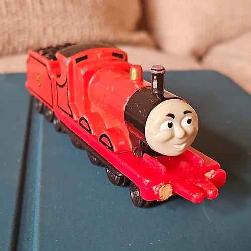 Thomas friends james 5 - thomas, n