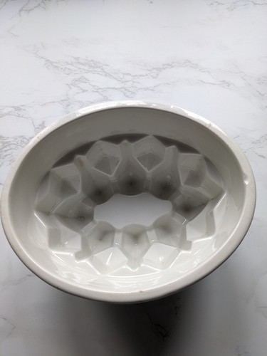 Lovely antique white - lovely, ceramic