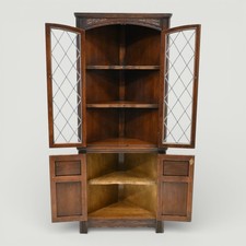 Old Charm Corner Display