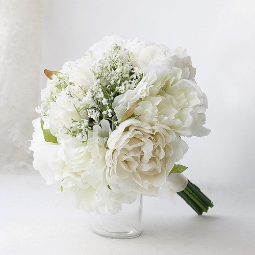 Bridal holding bouquet - holding,