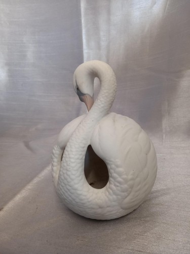 Rare lladro preening - rare?, swan