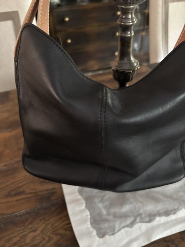 Tod black leather shoulder - black,