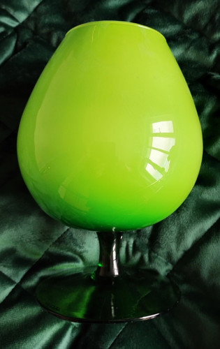 Vintage glass lime green - ,
