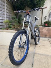 Specialized Big Hit Down Hill Mountain Bike . 24”back 26”front.