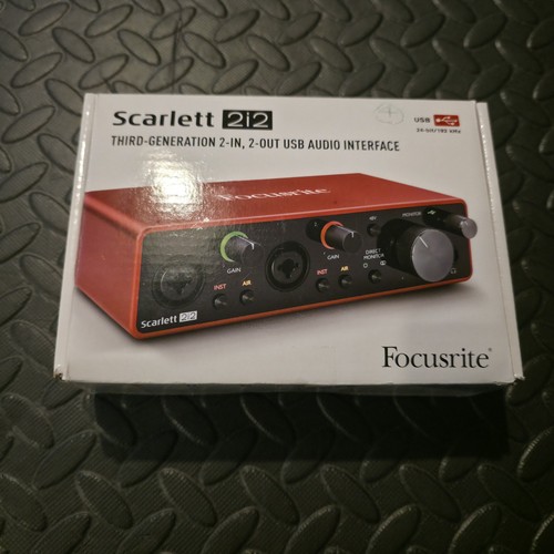 Focusrite scarlett 2i2 - scarlett,