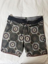 VOLCOM MENS BOARDSHORTS 19" /
