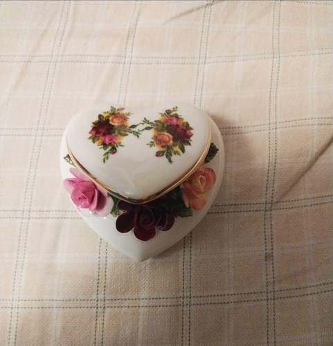 Royal albert old - albert, roses