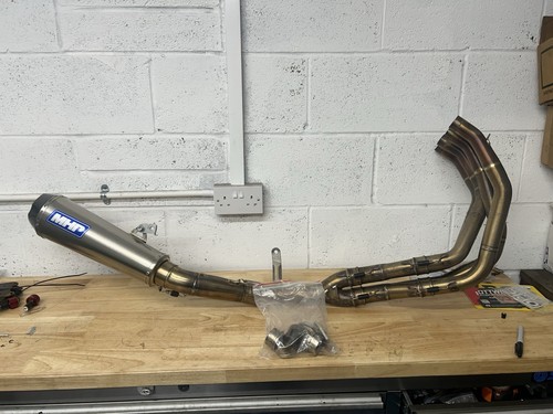 Kawasaki z900rs exhaust - kawasaki,