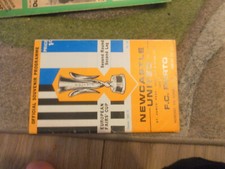 1969/70 UEFA CUP NEWCASTLE UNITED V FC PORTO  FW