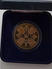 Superb buckingham palace coin - palace,