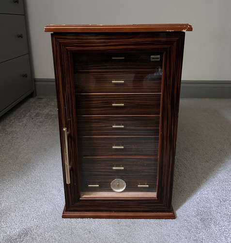 Adorini wooden cabinet cigar - wooden,