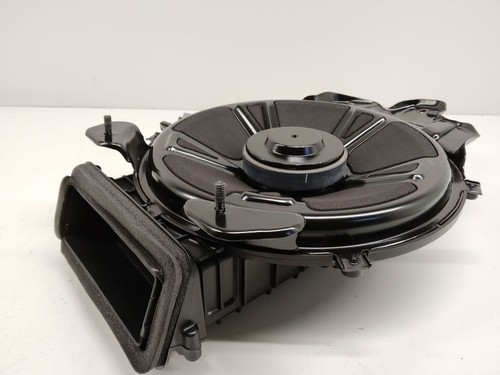 Volvo v60 2025 subwoofer - v60,
