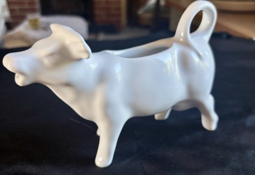 Ceramic milk jug - milk,