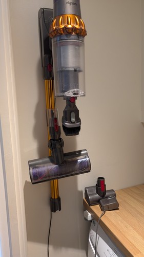 Dyson v11 cordless vacuum - v11,