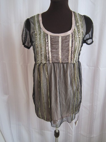 Nwt ladies next signature top - nwt,