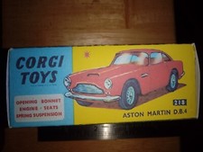 Corgi 218. Aston Martin DB 4
