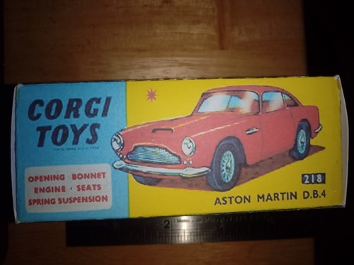 Corgi 218 aston martin 4 - aston,