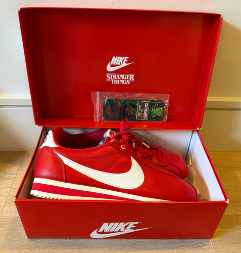 Stranger things nike red - x,