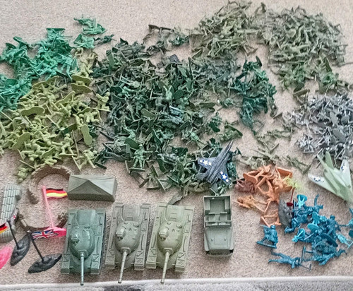 Unpainted plastic toy - unpainted,